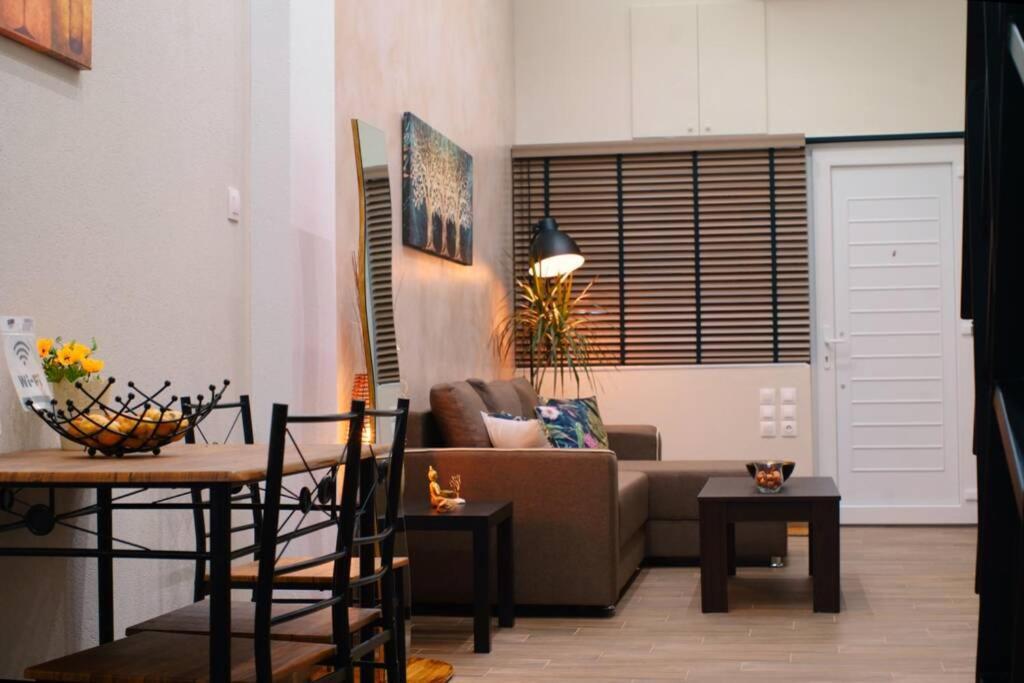 Στούντιο Στο Κέντρο Της Πόλης. Apartment Волос Екстериор снимка